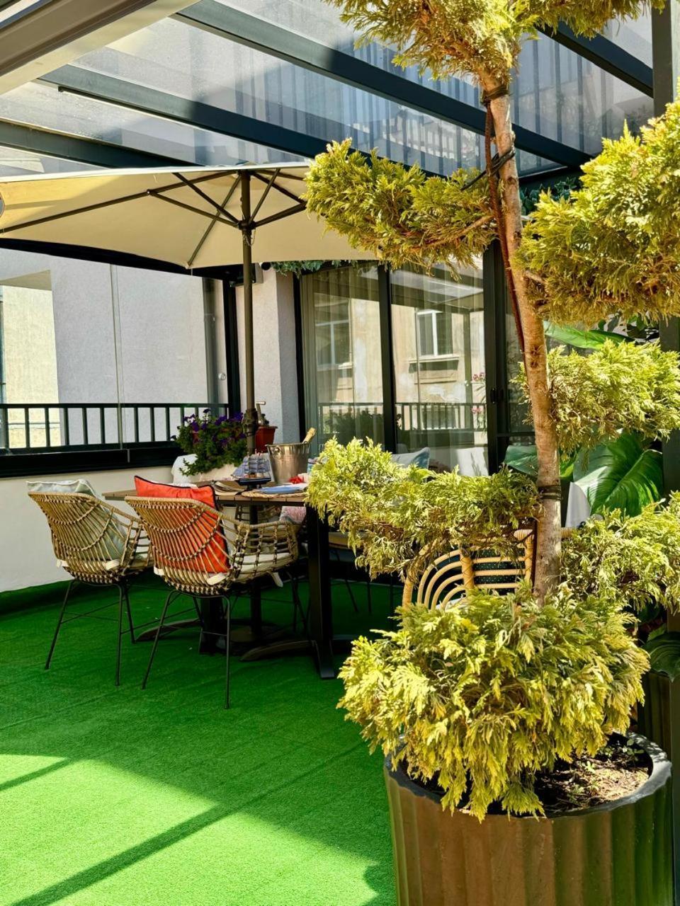 Sevastopol Apartments Warna Exterior foto